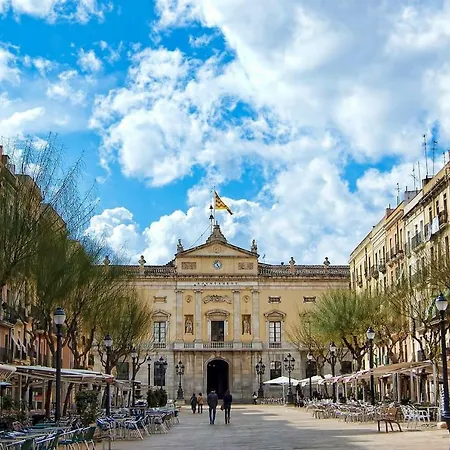 Tranquilo Apartamento En El Centro Tarragona